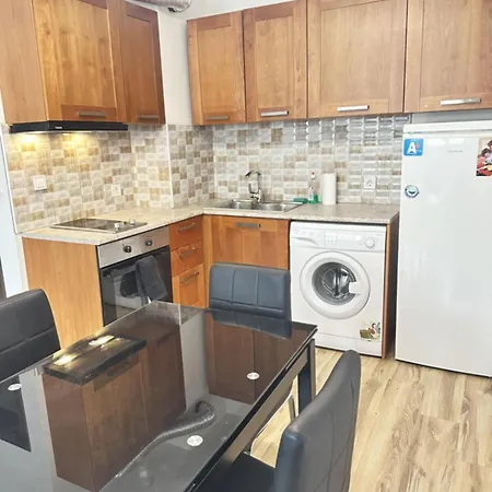 Metropolitan Paradise & Private Parking *